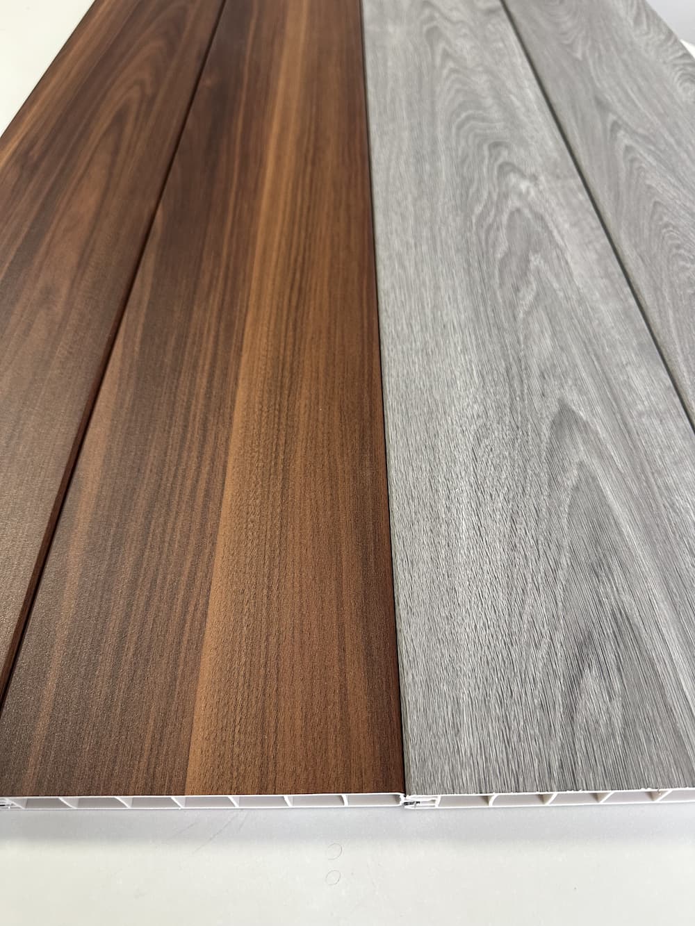 Shanghai Cove présentera des panneaux PVC innovants revêtus d'une feuille d'aluminium au salon DOMOTEX Hanovre 2026